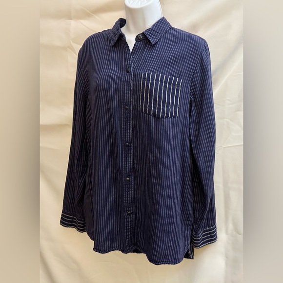 MADEWELL Long Sleeve Hi-Lo Button Up Casual Shirt. Women’s M. Stripes. Navy Blue - Picture 3 of 11